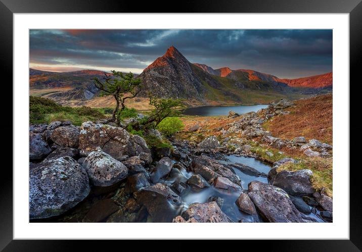 Tryfan mountain with the first light. Framed Mounted Print by J.Tom L.Photography