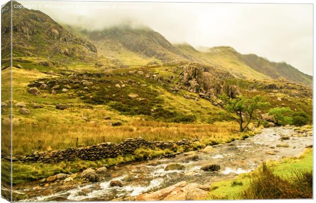 Llanberis Pass on a overcast day.  Canvas Print by Phil Longfoot