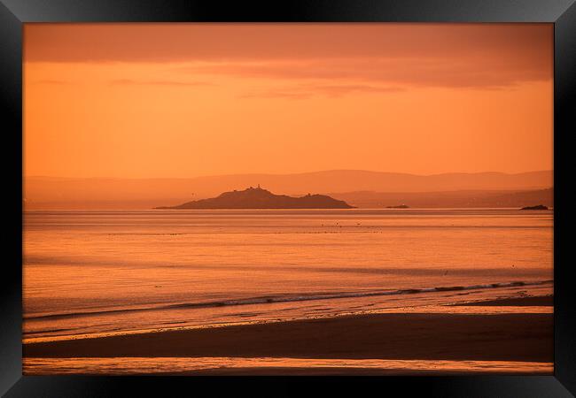 Sunrise Kirkcaldy Beach Framed Print by Andrew Beveridge