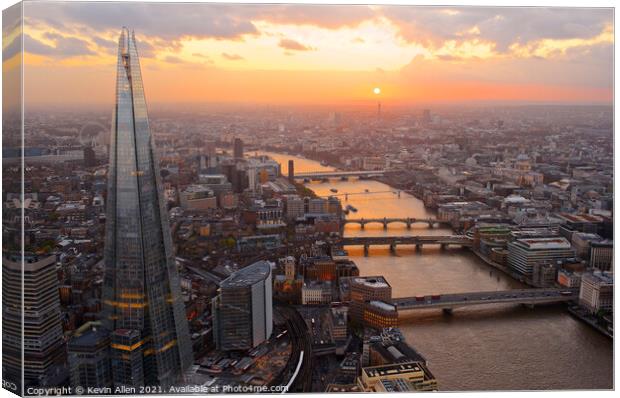 London  Sunset over the Thames Canvas Print by Kevin Allen