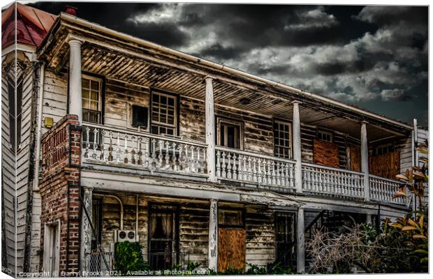 Old Abandoned House with Peeling Paint Canvas Print by Darryl Brooks