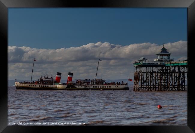 PS Waverley leaving Clevedon Pier Framed Print by Rory Hailes