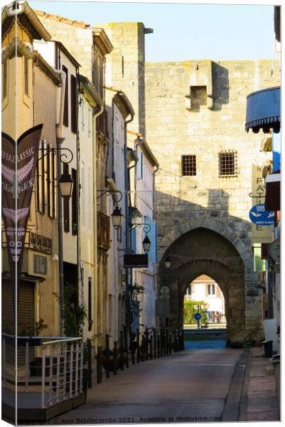 A street inside the Fortress of Aigues Mortes Canvas Print by Ann Biddlecombe
