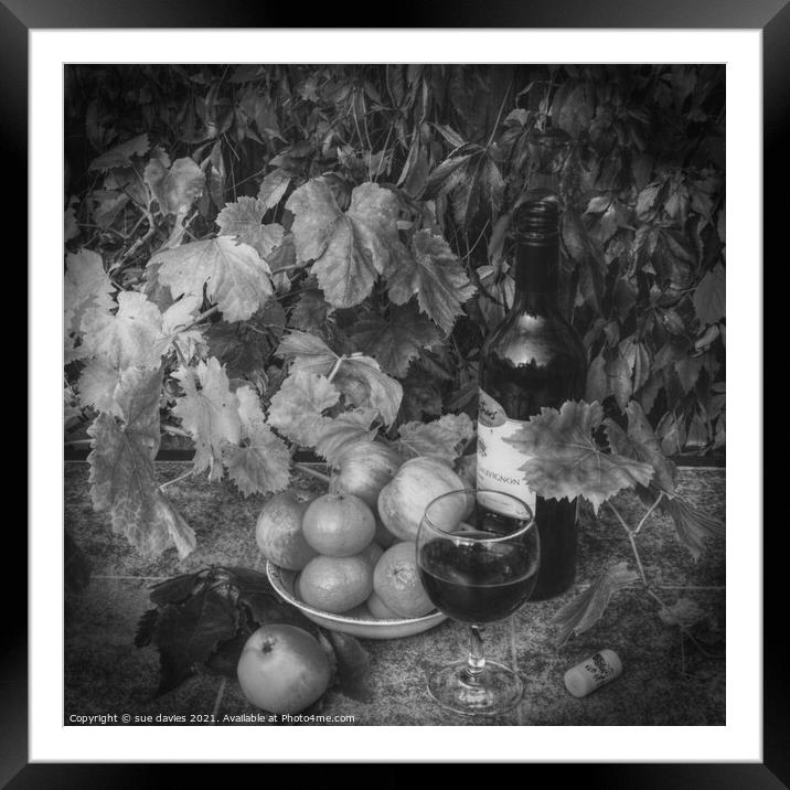 picnic in the garden Framed Mounted Print by sue davies