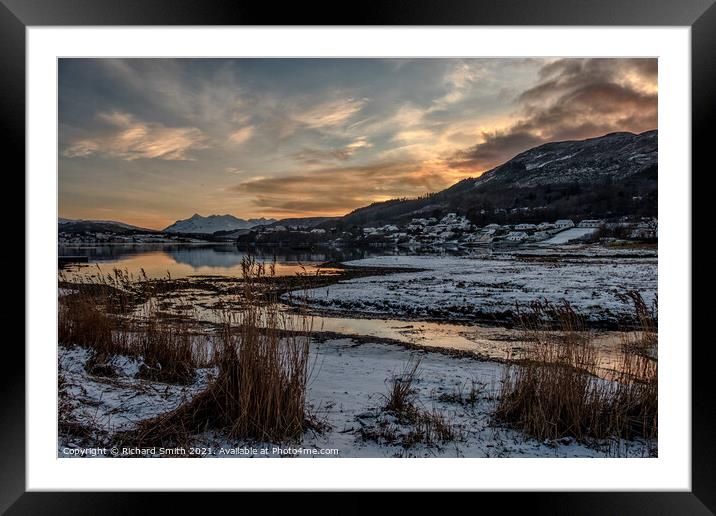 The river Leasgeary estuary enters Loch Portree. Framed Mounted Print by Richard Smith