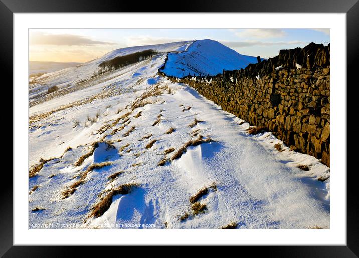 Rushup Edge in Derbyshire, UK. Framed Mounted Print by john hill