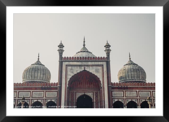 Jama Masjid in Delhi Framed Mounted Print by Sanga Park