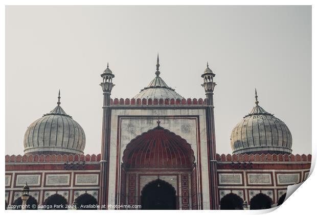 Jama Masjid in Delhi Print by Sanga Park