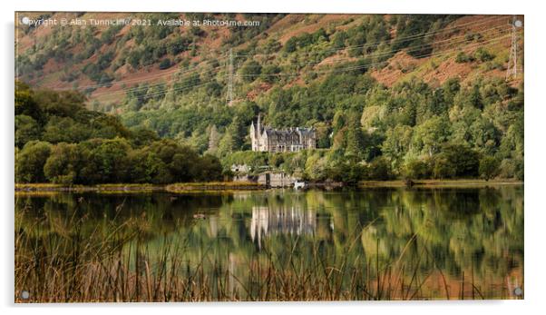 Loch Awe Hotel Acrylic by Alan Tunnicliffe