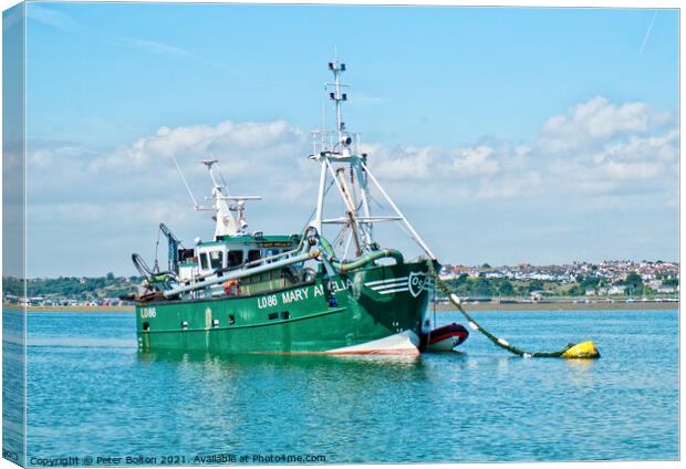 Fishing boat Mary Amelia LO86 moored of Leigh on Sea, Essex Canvas Print by Peter Bolton