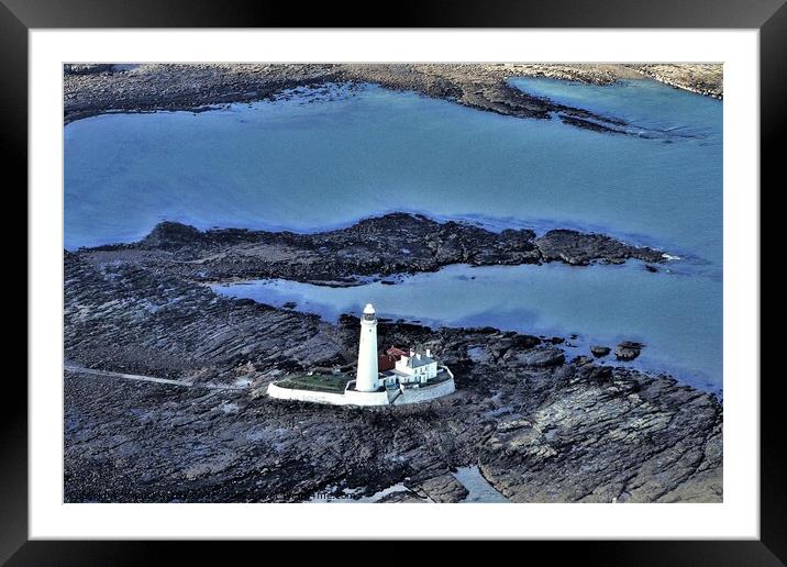St Marys Lighthouse Whitley Bay. Framed Mounted Print by mick vardy