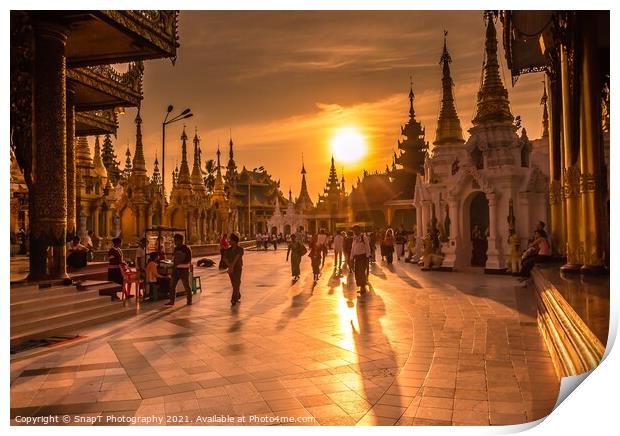 Sunset light on the Shwedagon Pagoda in Yangon, Myanmar Print by SnapT Photography