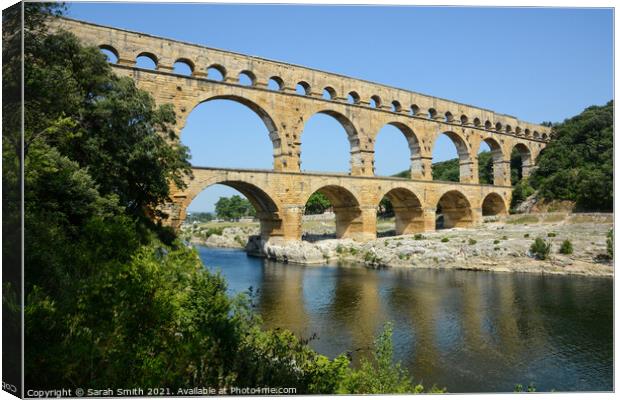Pont du Gard Aqueduct Canvas Print by Sarah Smith