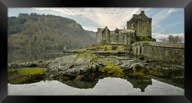 Eilean Donan Castle Framed Print by JC studios LRPS ARPS