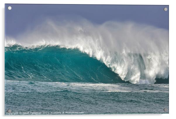Breaking Wave Acrylic by Geoff Tydeman