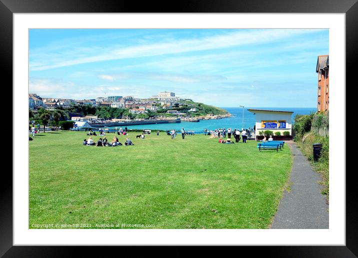 Killacourt green at Newquay in Cornwall. Framed Mounted Print by john hill