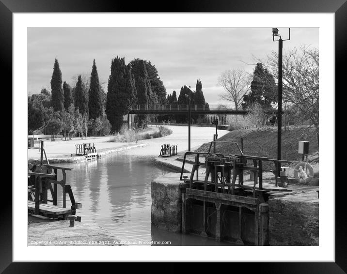 Canal du Midi at Beziers looking down the canal in Framed Mounted Print by Ann Biddlecombe