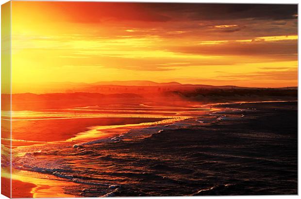 Seaton Sluice Sunset Canvas Print by Paul Appleby