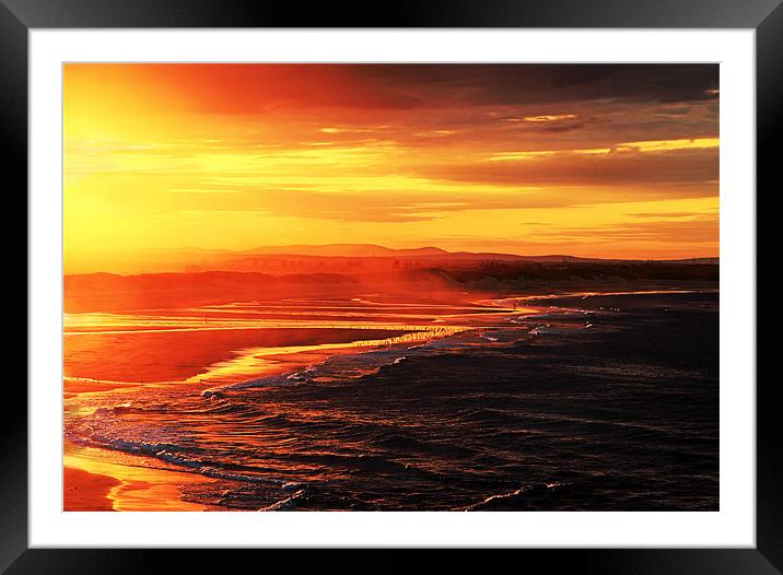 Seaton Sluice Sunset Framed Mounted Print by Paul Appleby