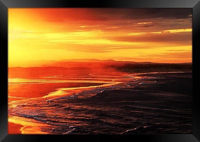 Seaton Sluice Sunset Framed Print by Paul Appleby