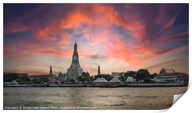  Wat Arun temple in Bangkok at sunset Print by Sergio Delle Vedove