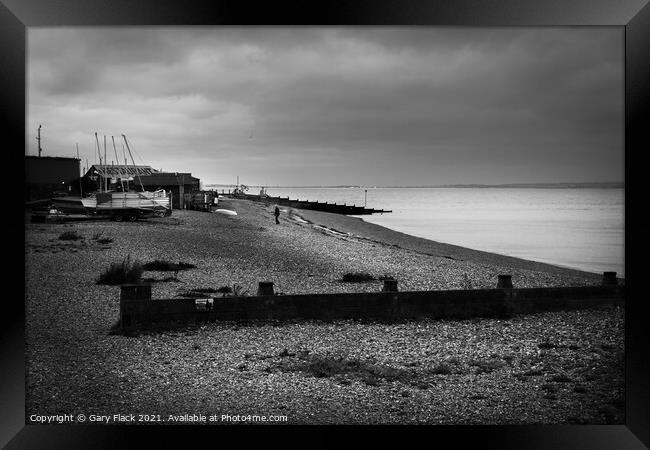 Tankerton Beach Early morning in black and white Framed Print by That Foto