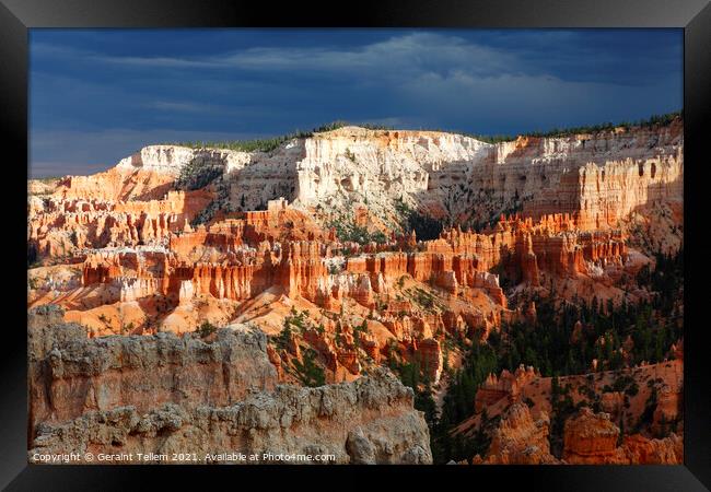Looking towards Inspiration Point from near Sunrise Point, Bryce Canyon, Utah, USA Framed Print by Geraint Tellem ARPS