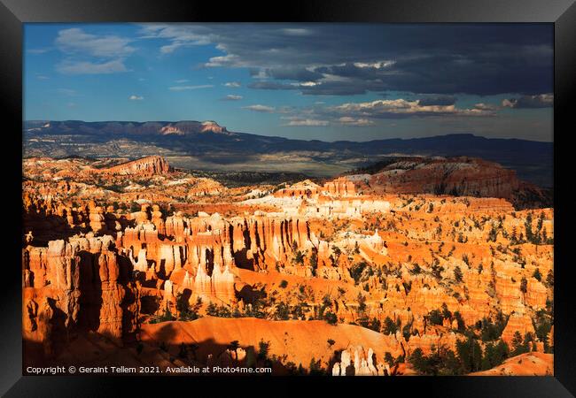 Looking east across Bryce Canyon from Sunset Point, Utah, USA Framed Print by Geraint Tellem ARPS