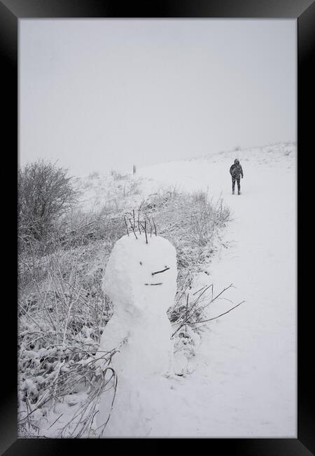 Snowman Framed Print by Graham Custance
