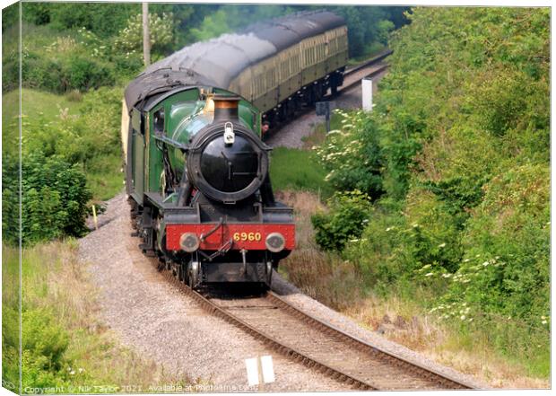 Hall class 6960 - Ravingham Hall Canvas Print by Nik Taylor