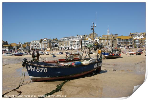 WH578 at St Ives Harbour, Cornwall Print by Brian Pierce