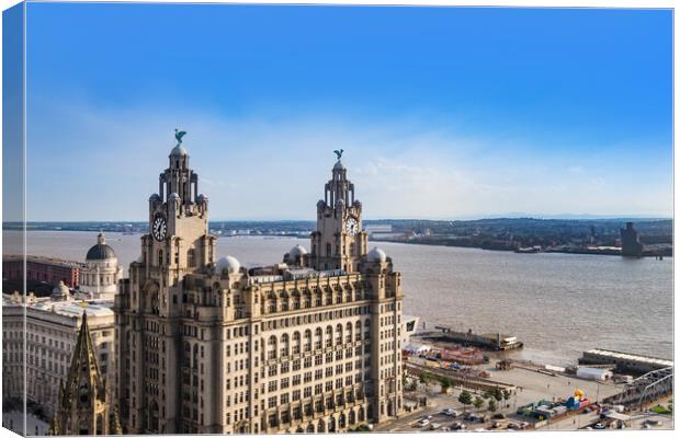 Liver birds building, Liverpool Canvas Print by Jeanette Teare