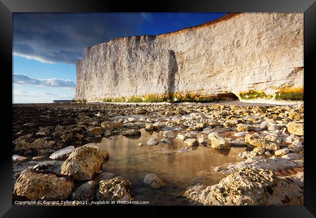 Seven Sisters cliffs near Birling Gap, East Sussex, England, UK Framed Print by Geraint Tellem ARPS