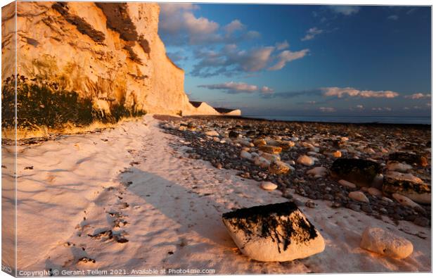 Late afternoon light, The Seven Sisters and Birling Gap, East Sussex, England, UK Canvas Print by Geraint Tellem ARPS