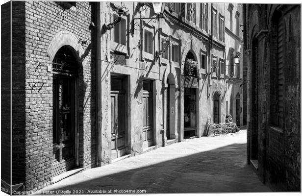 A Street In Florence Canvas Print by Peter O'Reilly