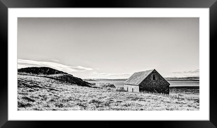 The bothy on the farne Framed Mounted Print by David McCulloch