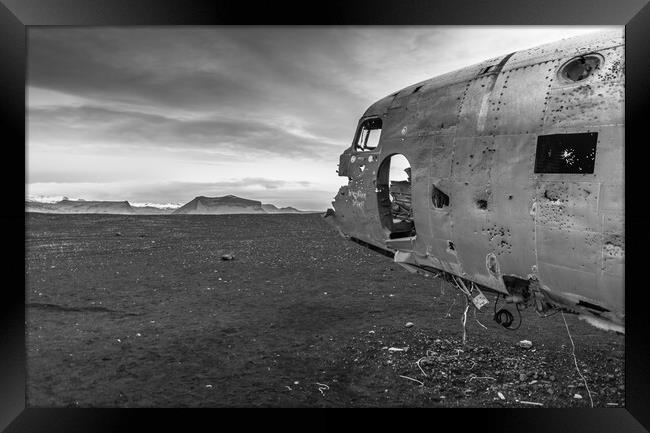 iceland plane wreck monochrome Framed Print by Jonathon barnett