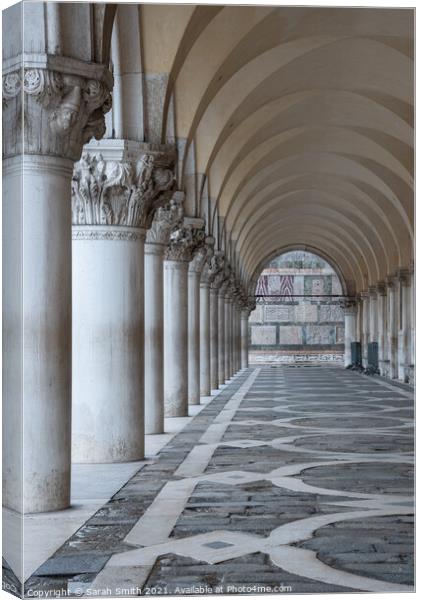 Doge's Palace Architecture Canvas Print by Sarah Smith