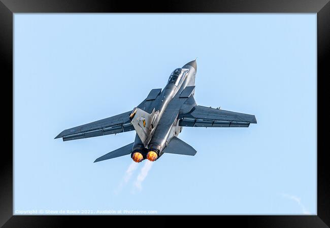 Panavia Tornado Full Power Climb Framed Print by Steve de Roeck