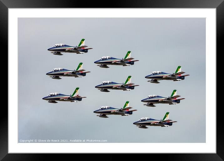 Frecce Tricolore Close Formation Framed Mounted Print by Steve de Roeck