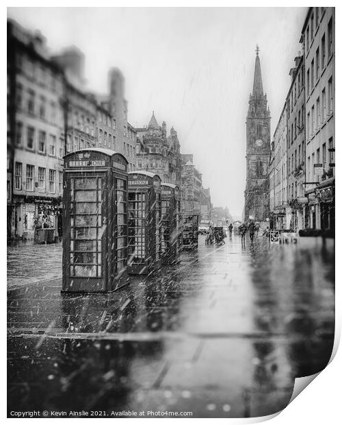 Blurry blizzard royal mile Print by Kevin Ainslie