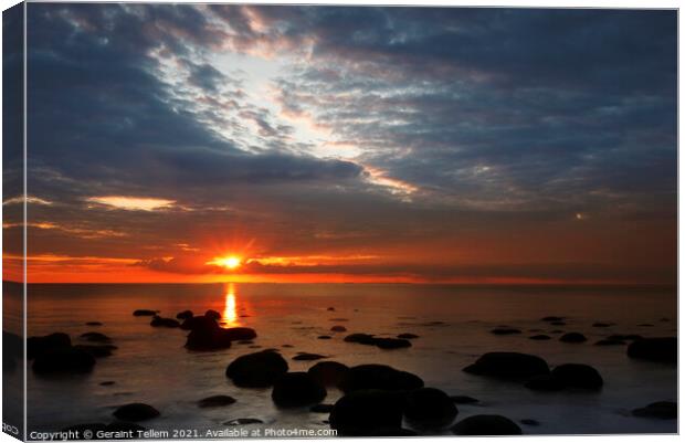 Midsummer sunset over The Wash from the beach at Hunstanton, north Norfolk, England, UK Canvas Print by Geraint Tellem ARPS
