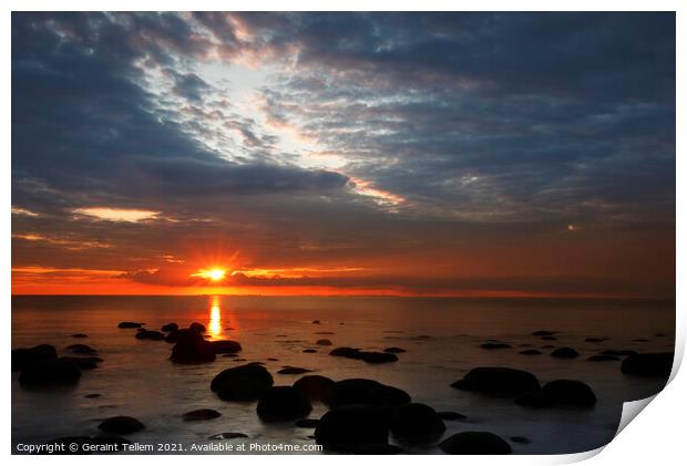 Midsummer sunset over The Wash from the beach at Hunstanton, north Norfolk, England, UK Print by Geraint Tellem ARPS