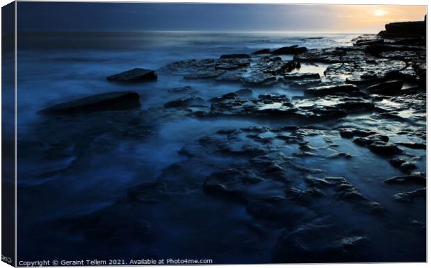 Dunraven Bay at sunset, South Wales Canvas Print by Geraint Tellem ARPS