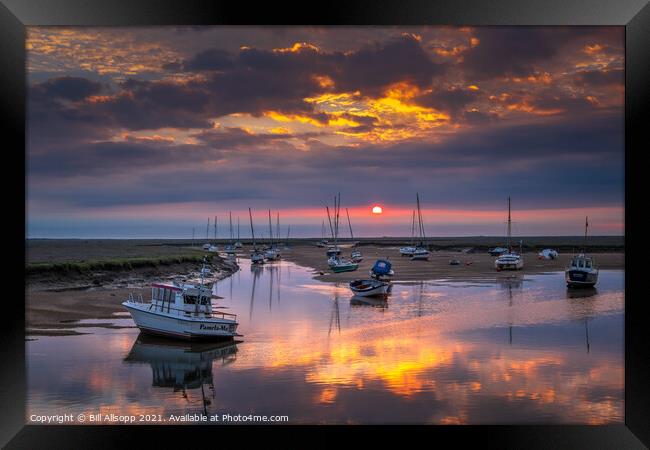 Sunrise at Wells-next-the-Sea. Framed Print by Bill Allsopp