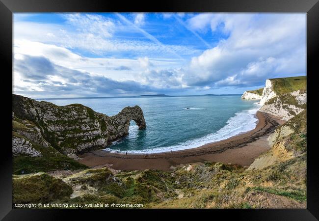 Durdle Door arch and Beach. Framed Print by Ed Whiting