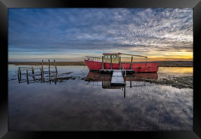 Sunrise over the Nautilus at Thornham Framed Print by Gary Pearson
