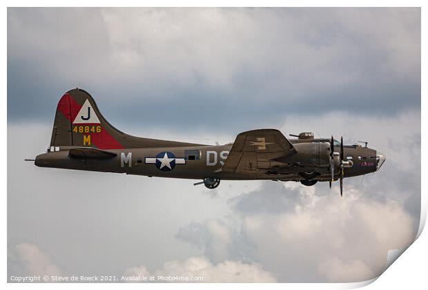 Boeing B17 Pink Lady Close Fly Past Print by Steve de Roeck