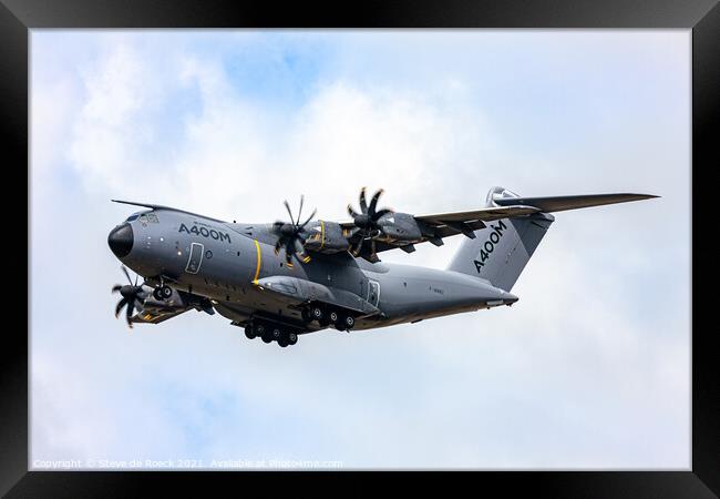 A400M Fly Past Framed Print by Steve de Roeck