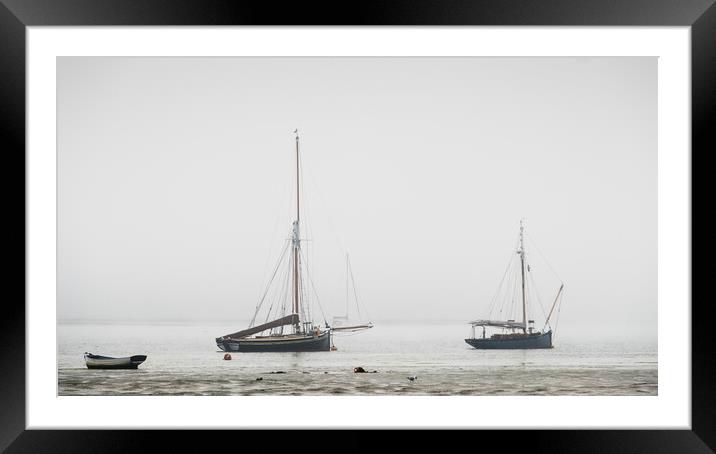 Old timers at Pin Mill. Framed Mounted Print by Bill Allsopp